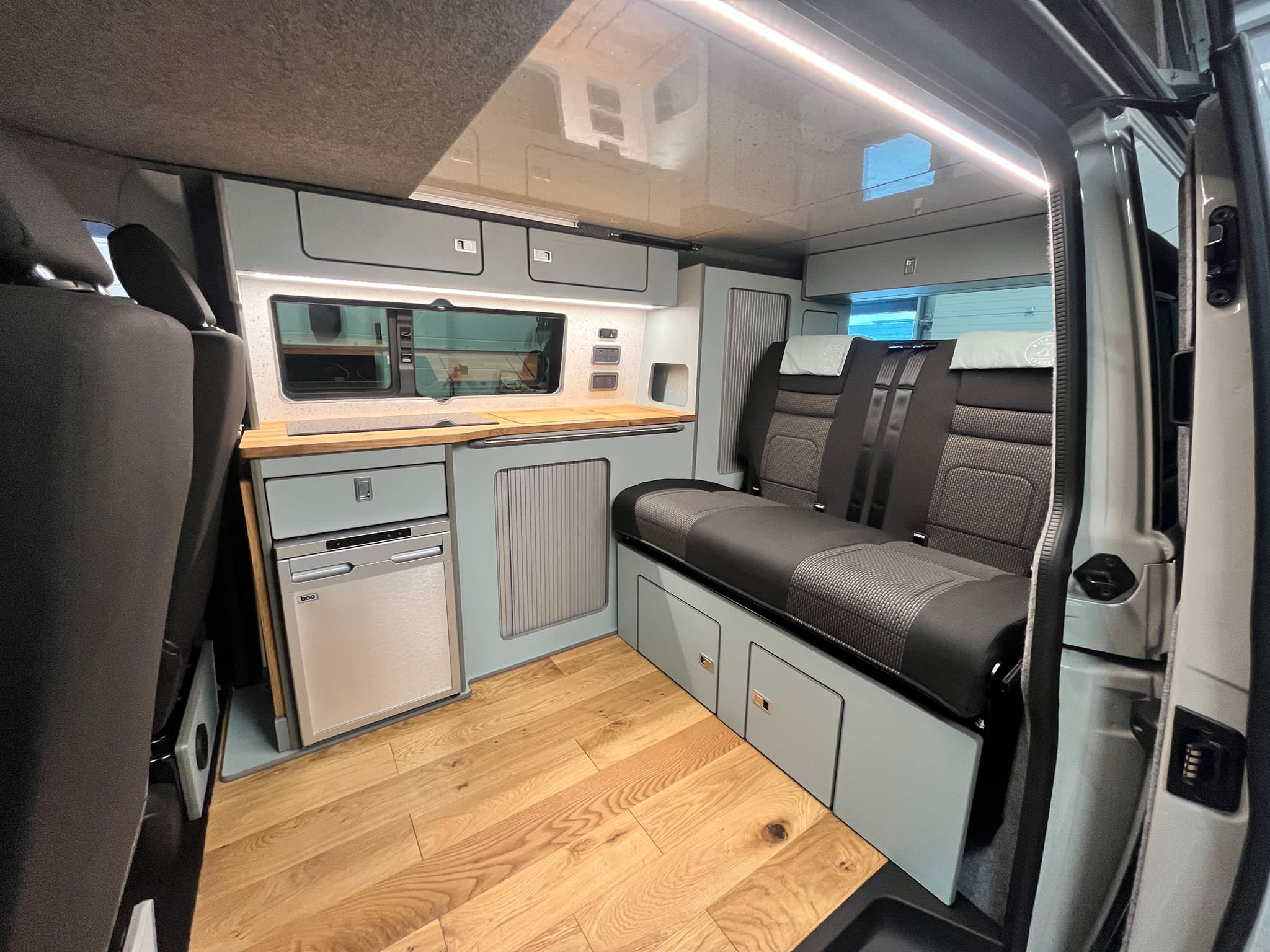 VW T5/6 Deluxe Furniture Kit - Coolwhip Campervan Conversions