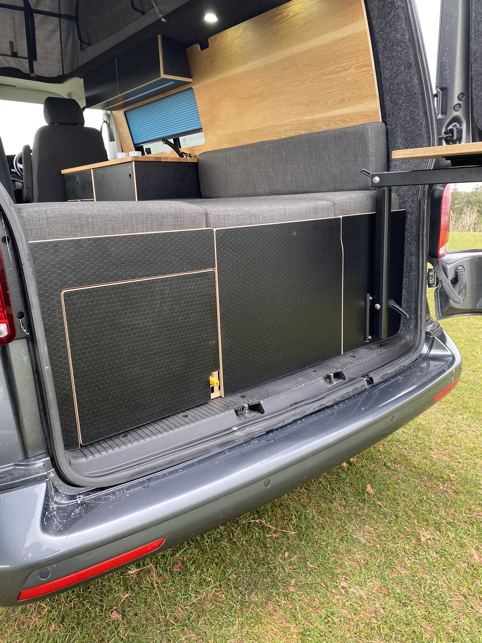 Ford Transit Custom | Stocked black buffalo | uSeat® Multi - Image 13